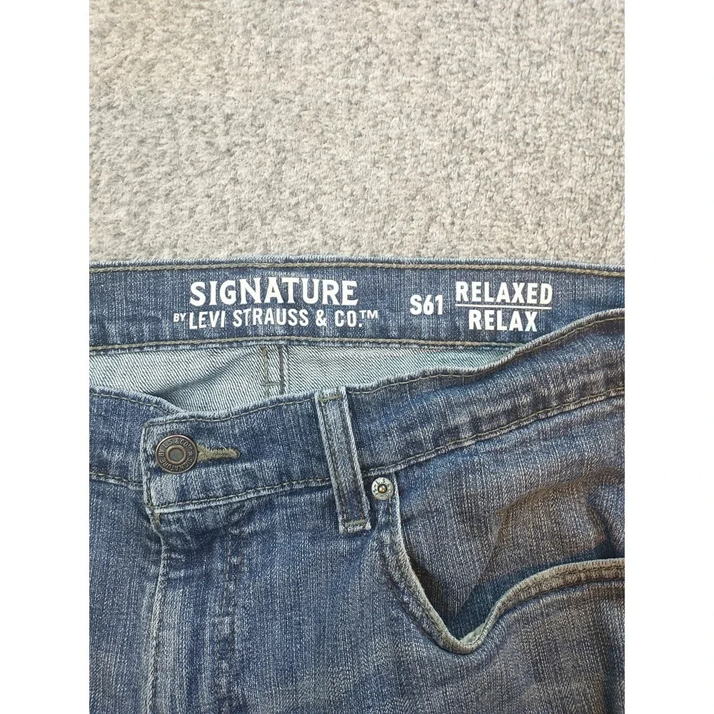 Signature by Levi Strauss & Co S61 Relaxed Fit Blue Jeans Mens 34x33 Medium Wash